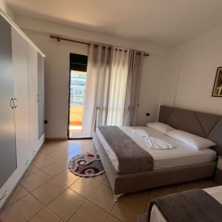 شقة Rikardo Apartament فلورا المظهر الخارجي الصورة