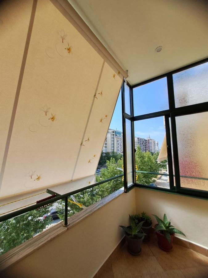 شقة Rikardo Apartament فلورا المظهر الخارجي الصورة